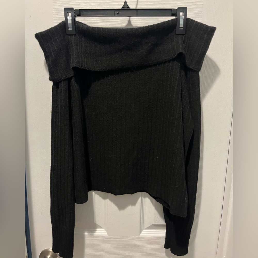 American Eagle Black Off-Shoulder Sweater